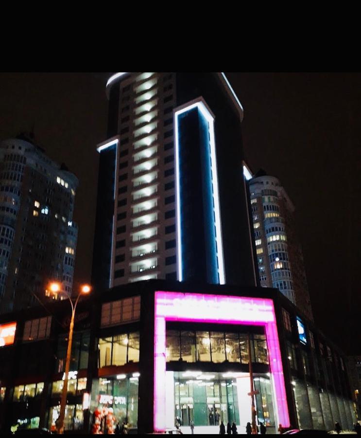 Apartment Smart Plaza Obolon' เคียฟ ภายนอก รูปภาพ